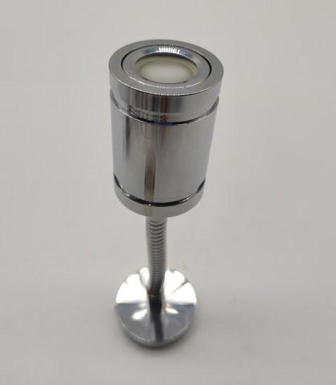 ¿Por qué las luces del coche son esenciales para una conducción nocturna segura?